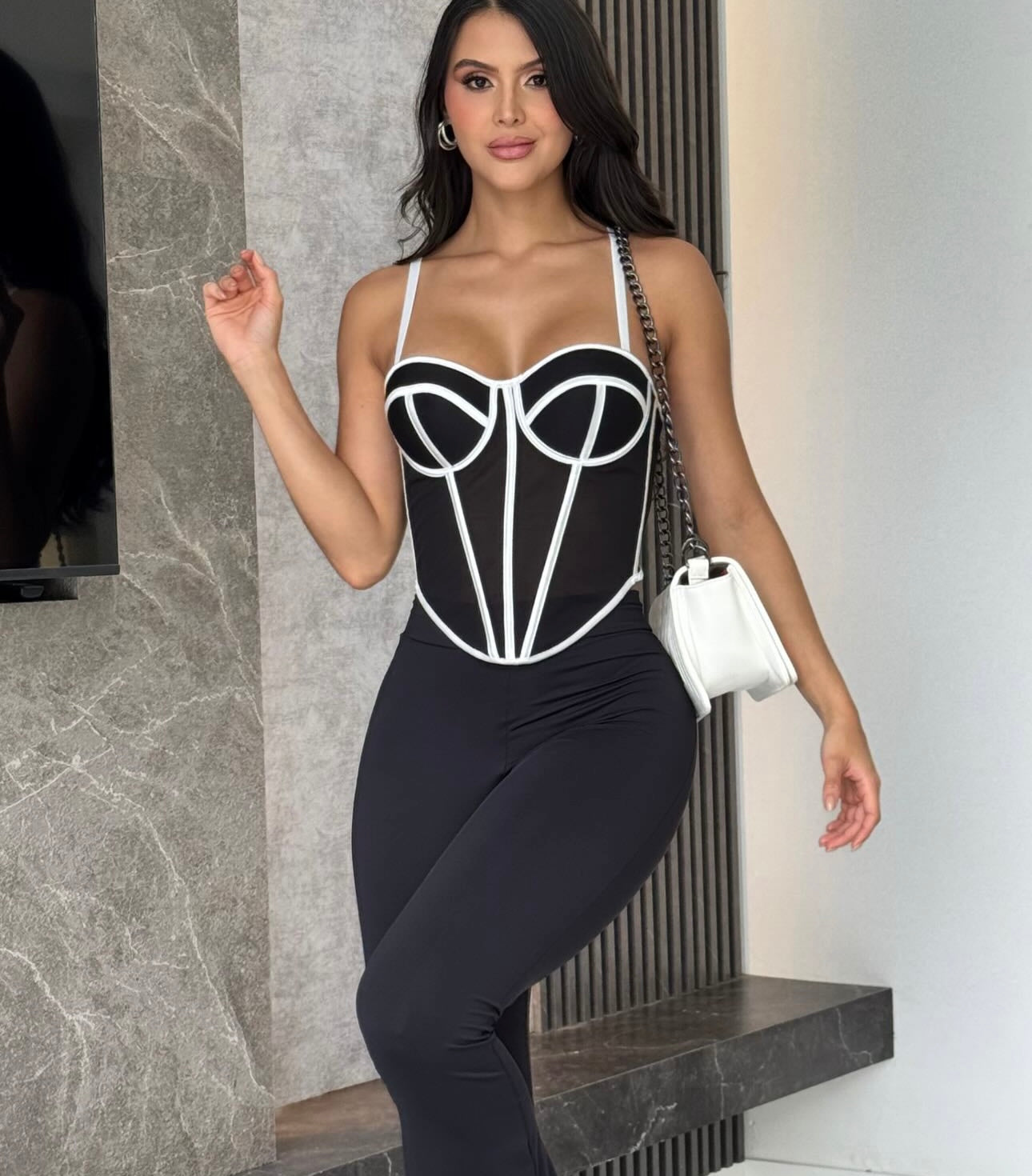 BUSTIER BLAKE